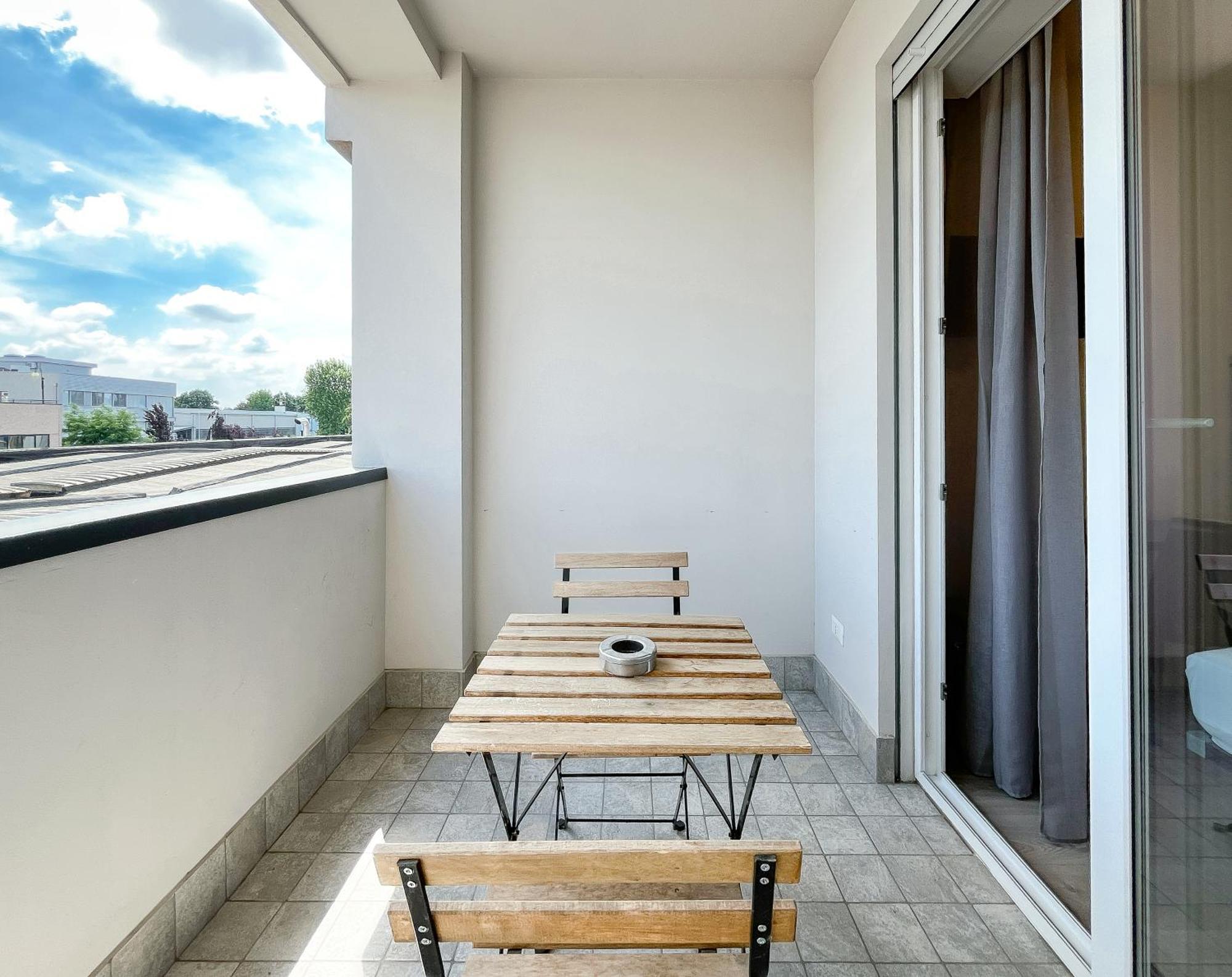 Rrrapido Colorful Rooms - Assago Exterior foto